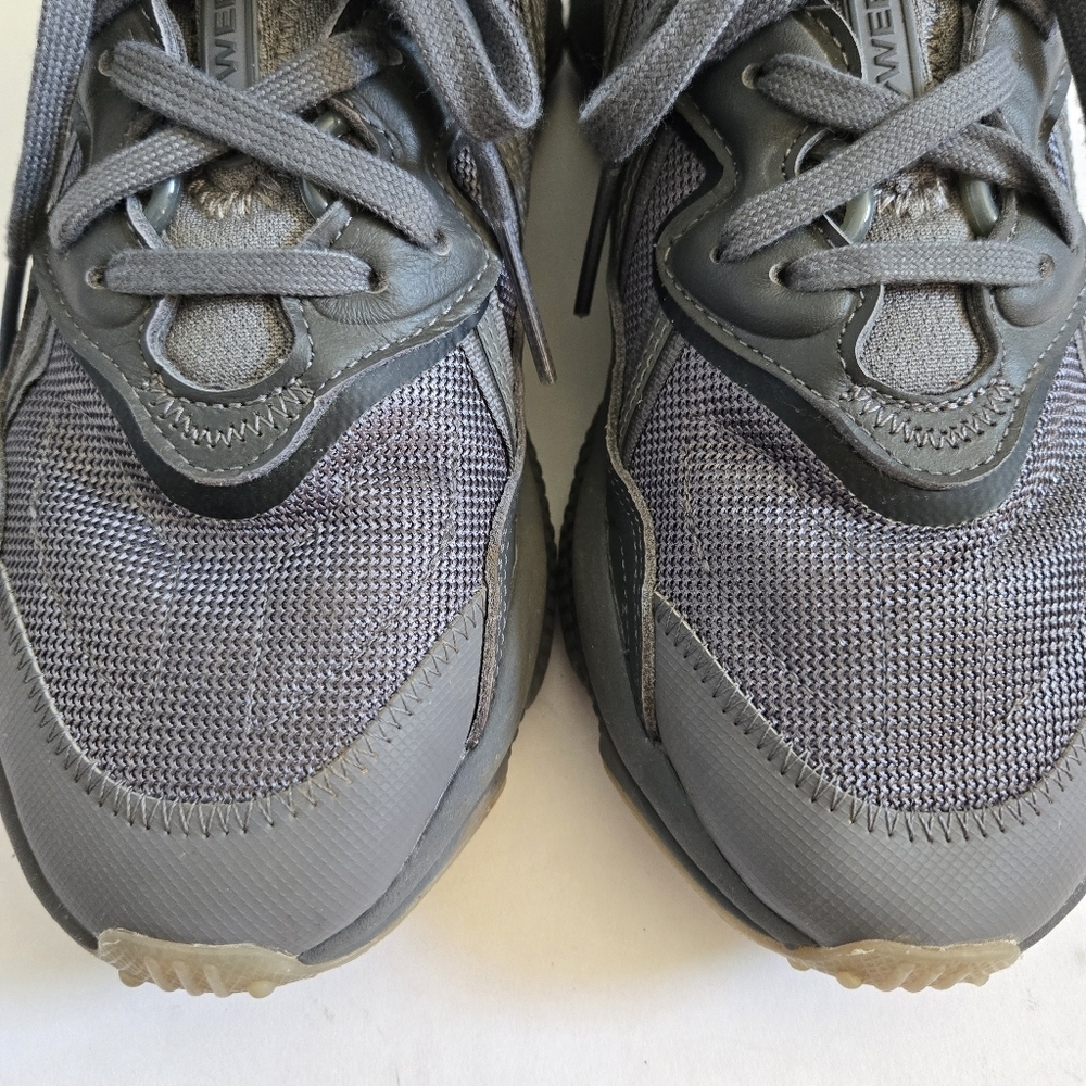 Adidas Originals Ozweego Runner Trainer Shoes Dark Gray Men’s Size 8.5 - Picture 7 of 8